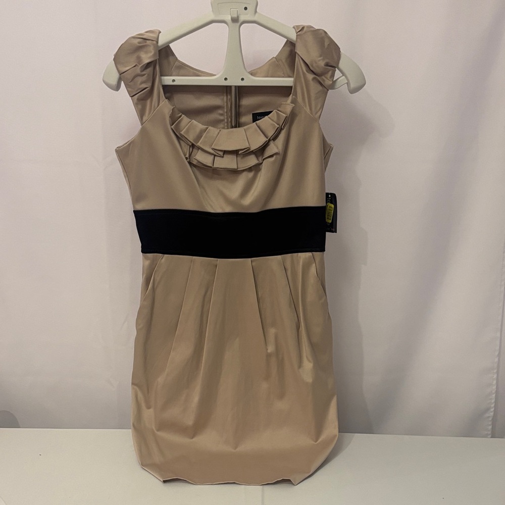 NWT HTeeze Me Beige and Black Dress